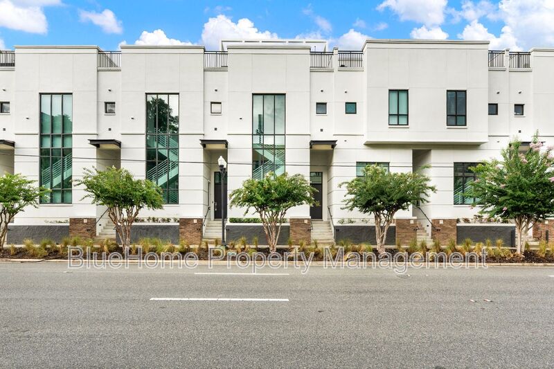 Orlando Townhome: 465 East South St.