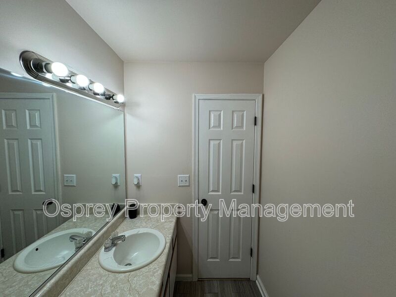 Introducing a charming home located in the heart of Suffolk ¨ASK ABOUT OUR ZERO DEPOSIT¨ - Photo 14