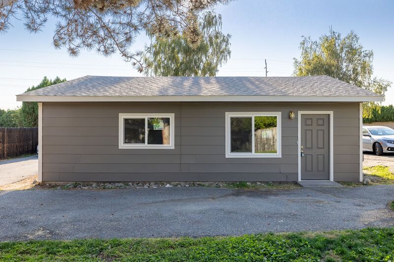 Kennewick House: 722 S. Morain St.