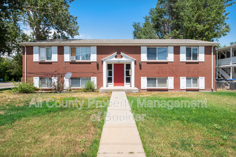Longmont Condo: 1112 17th Ave