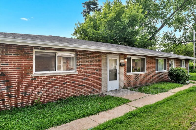 Saint Ann House: 11278 Liana Lane