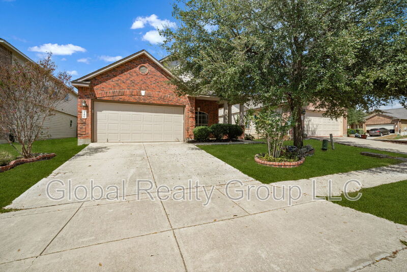 Cibolo House: 140 Clapboard Run