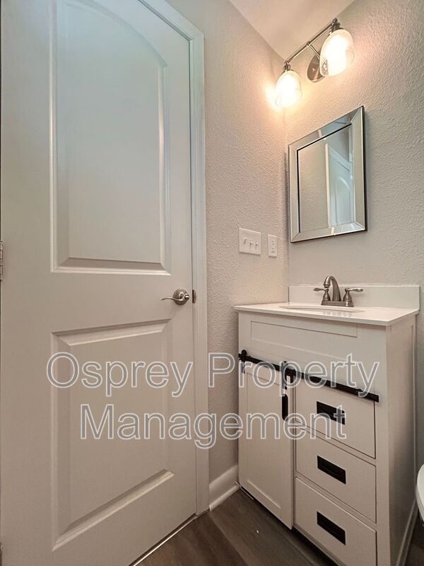 Charming 3-Bedroom Home with Bonus Room & Spacious Yard