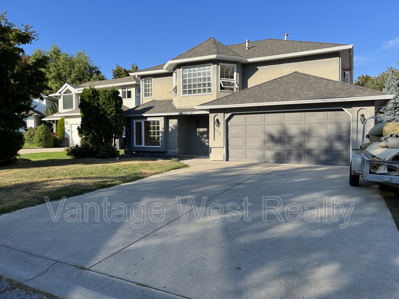 Kelowna House: 142-A Applebrooke Cres