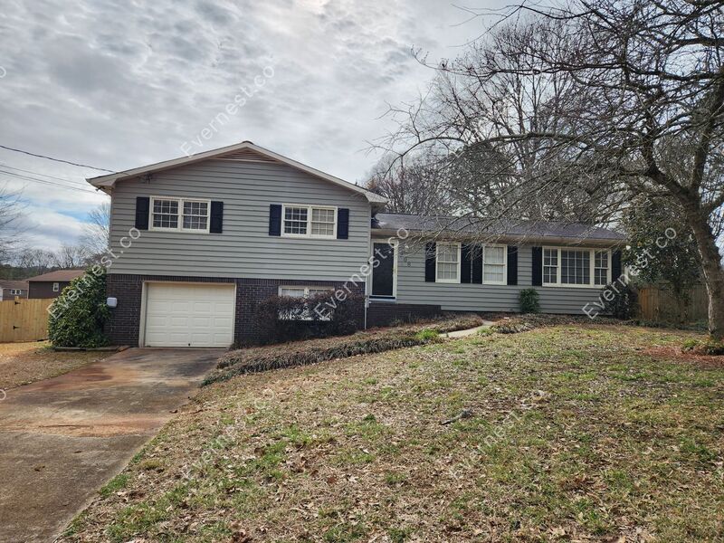 Request a Viewing for 308 River Bluff Drive. Tenant Turner