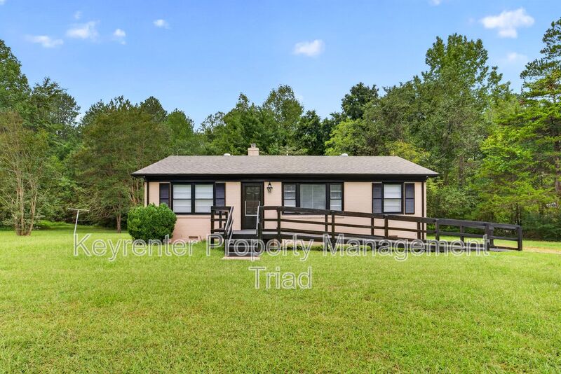 Gibsonville House: 300 Martingale Drive