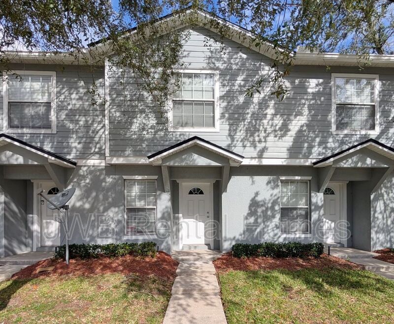 Jacksonville Townhome: 8402 McGirts Village Ln 7E