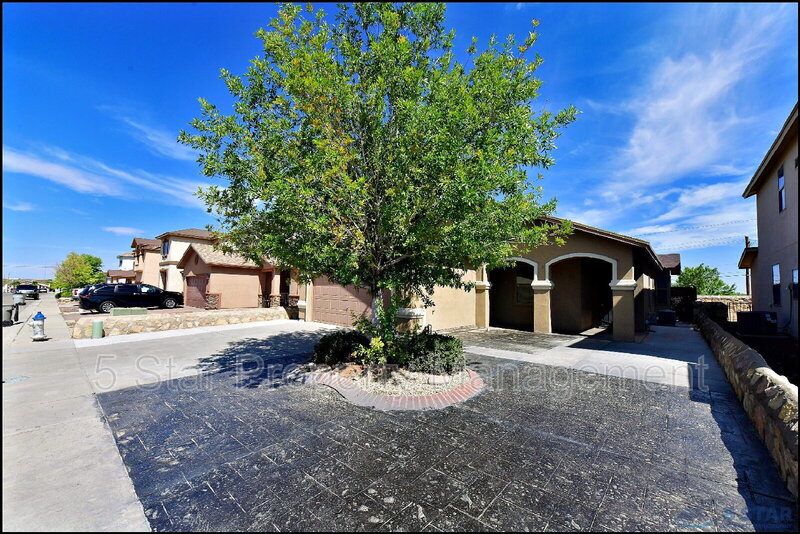 El Paso House: 12569 Wolf Berry Drive !!