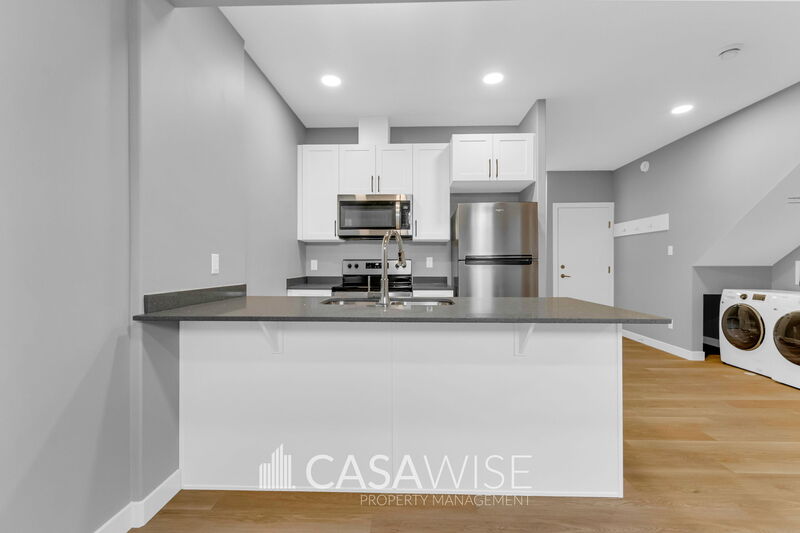 Edmonton House: 6718 Alpha Boulevard NW