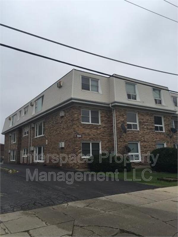Chicago Ridge Condo: 9841 Harlem Avenue - 3C