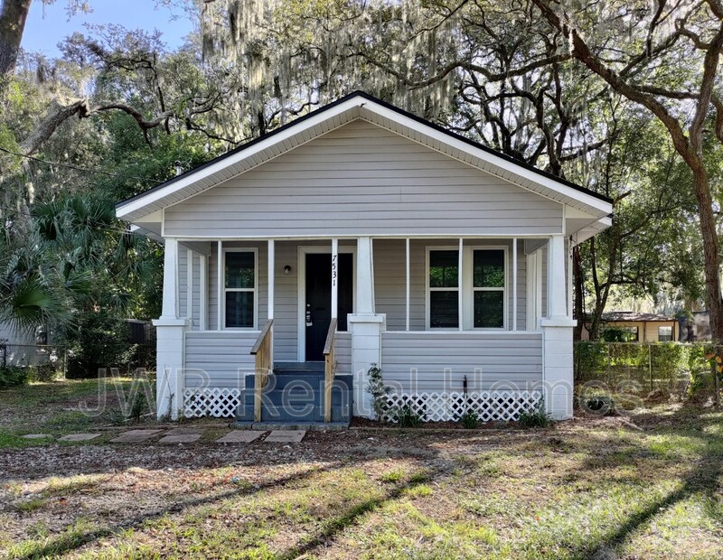 Jacksonville House: 7531 Wakefield Ave