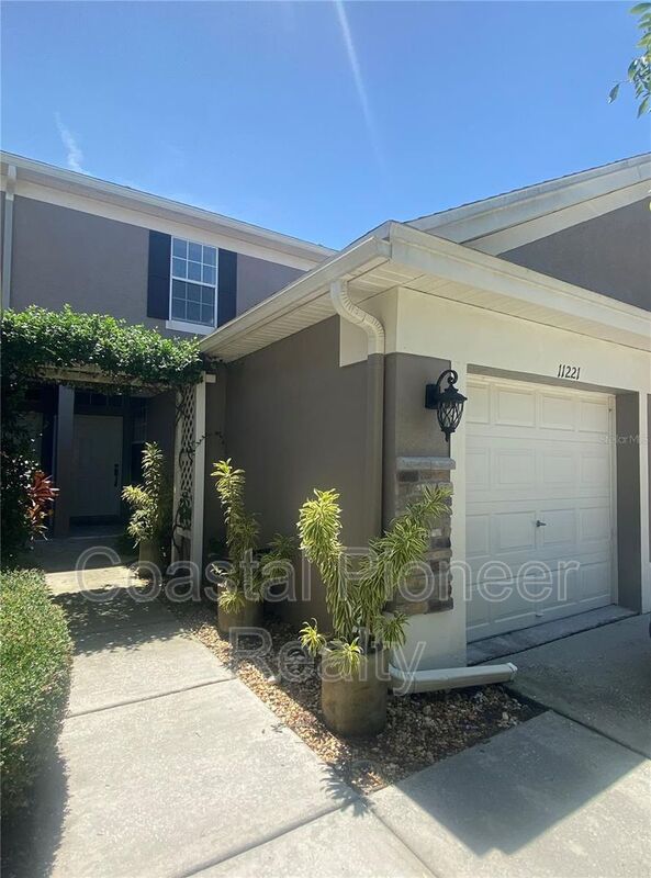 Tampa House: 11221 Windsor Place Cir