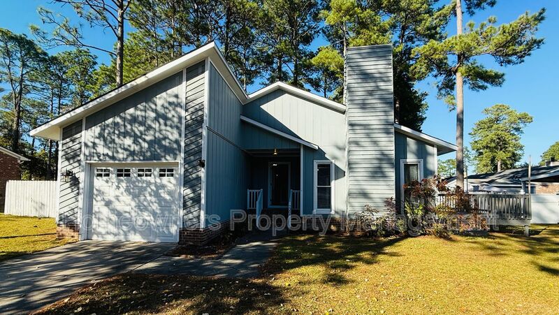 Fayetteville House: 7304 Avila Dr