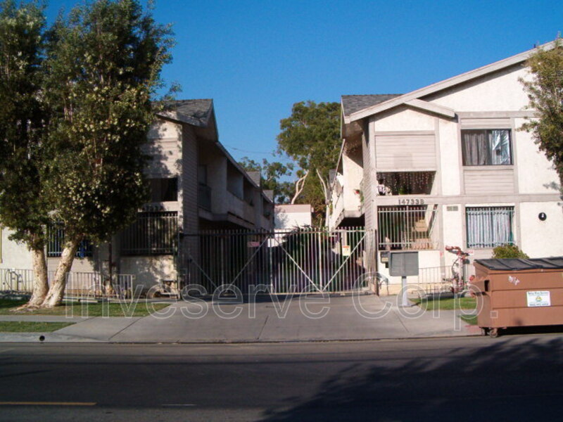 LA PUENTE Condo: 14733 NELSON AVE