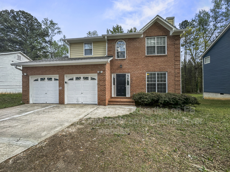 Atlanta House: 2752 Fairburn Rd SW