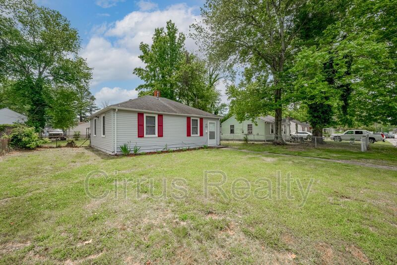 Hampton House: 2822 Ryland Rd