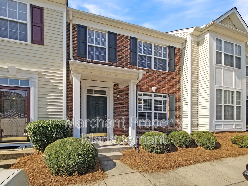 Mauldin Townhome: 527 Fagin Circle