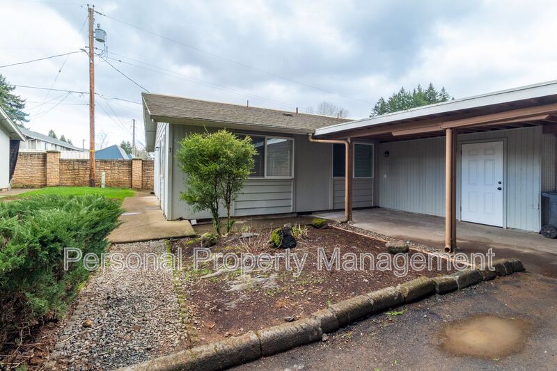 Vancouver Townhome: 4325 E 17th Street