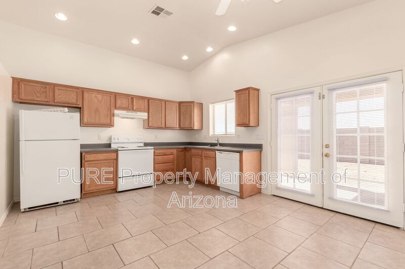 Arizona City House: 14356 S Redondo Rd