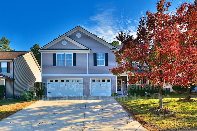 Elgin House: 252 Seabiscuit Ln