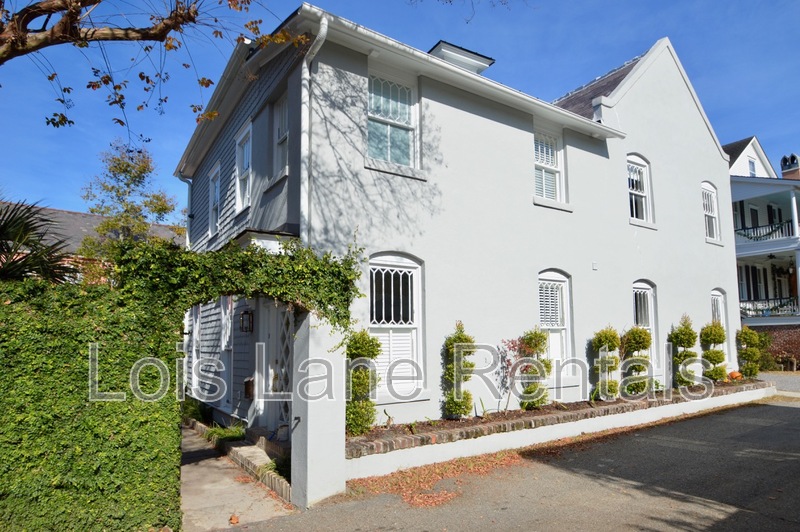 Charleston House: 1 Weims Court