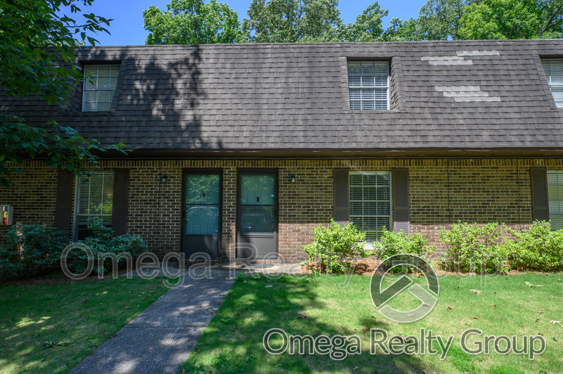 Pelham Condo: 31 Indianwood Dr