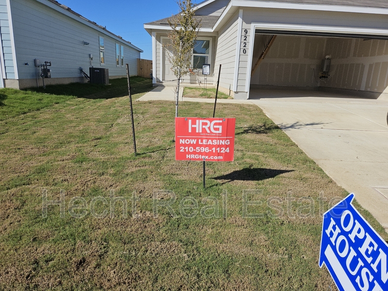 Seguin House: 9220 Saint Jerome