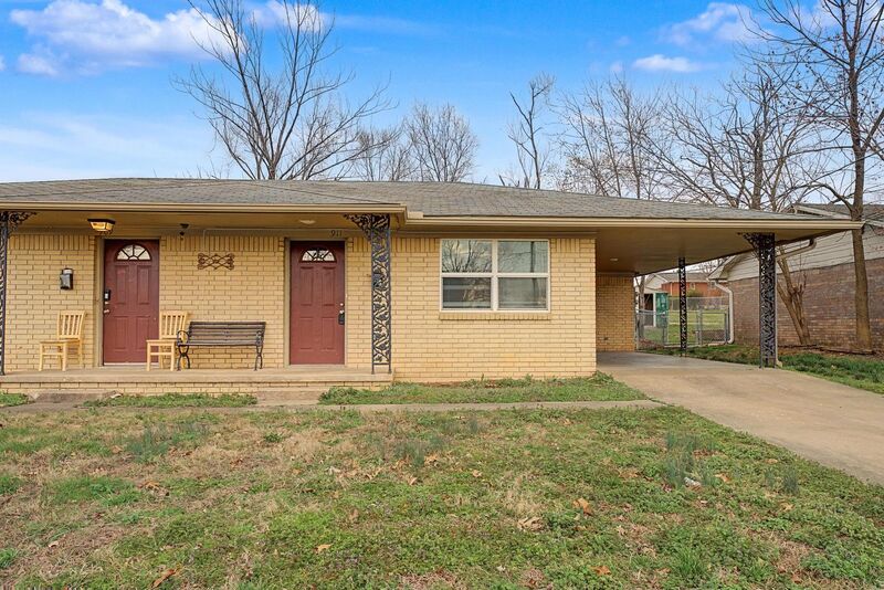 Rogers Condo: 911 S 10th St