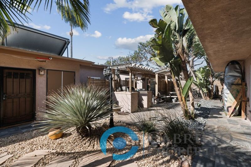 San Diego Condo: 2110 Bacon Street