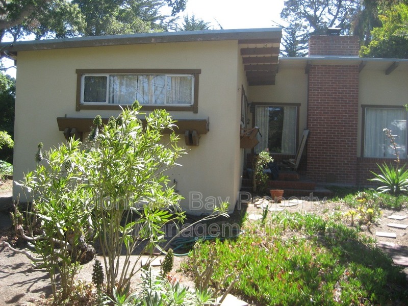 Pacific Grove Condo: 701 Crocker Avenue