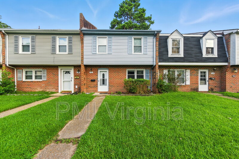 Norfolk Townhome: 731 Stanwix Sq