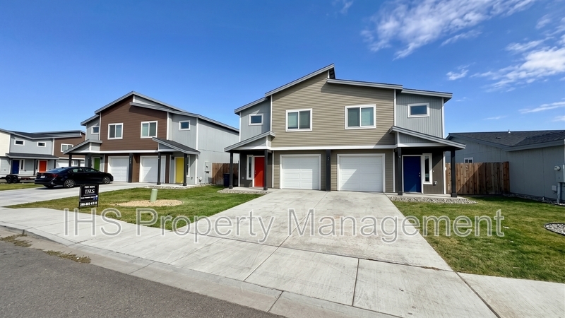 Pasco House: 311 Dawson Ln