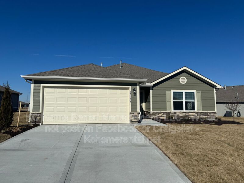 Blue Springs House: 8029 SE. 6th Ter.