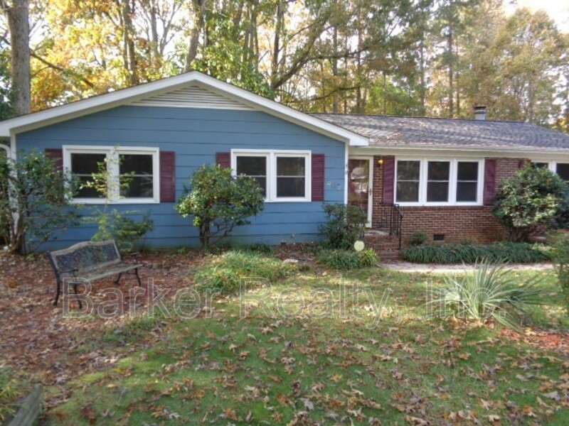 Cary House: 309 White Oak Drive