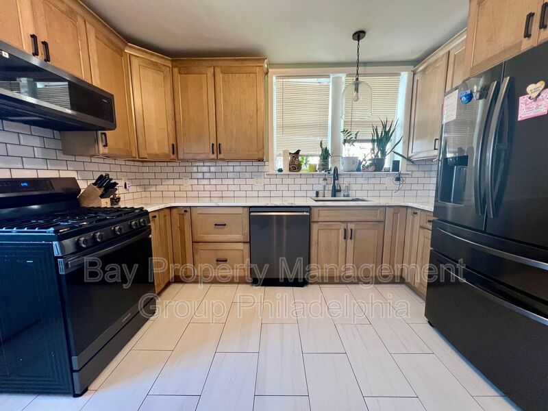 Philadelphia House: 3445 Cresson St