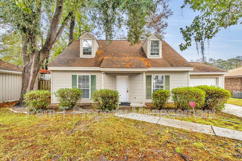 Savannah House: 10 DOE TAIL COURT