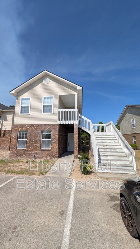 Hinesville Condo: 350 Beverly St