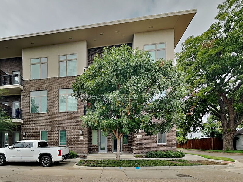 Farmers Branch Townhome: 13229 Goodland Street