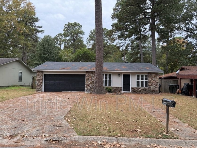 Little Rock House: 10002 Stardust Trail