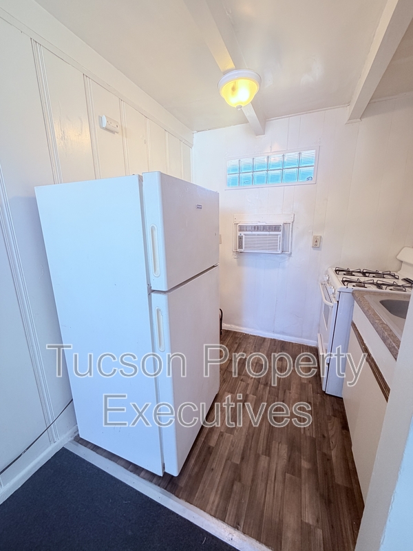 Tucson Condo: 3274 East Benson Hwy - 11