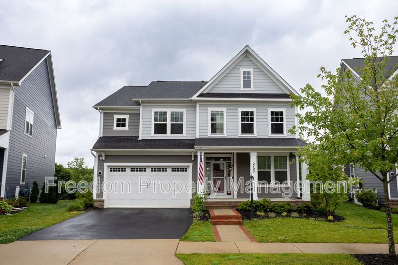 Dumfries House: 2425 Morgans Point Dr