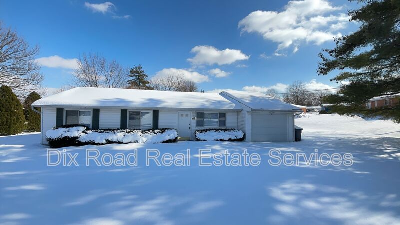 Fairfield House: 5926 Janice Drive