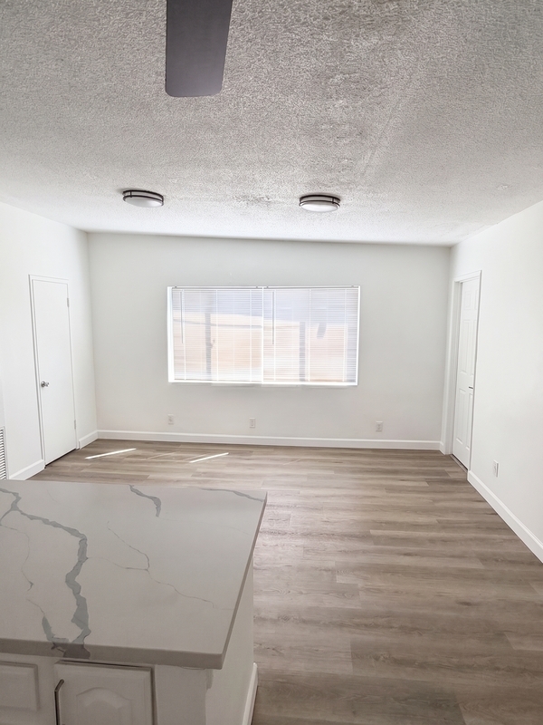 Anaheim Condo: 1812 W Sumac Lane