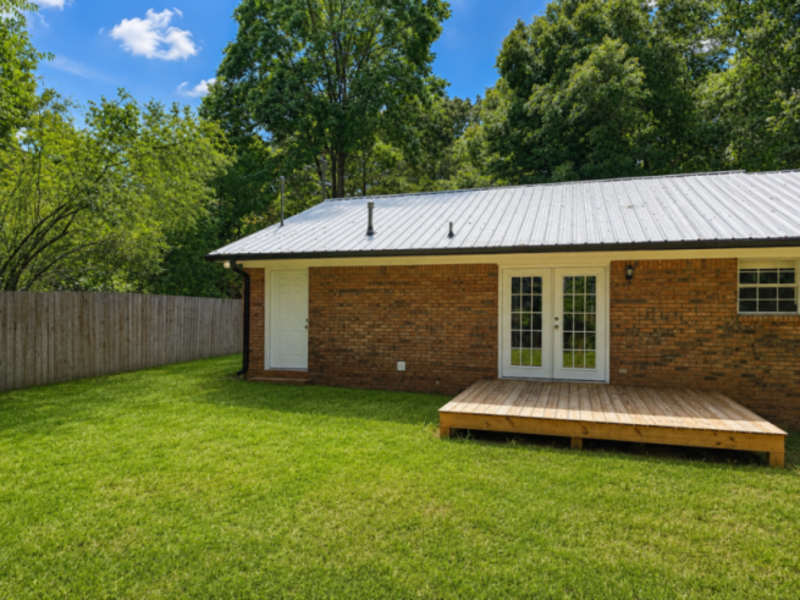 Calhoun House: 196 Highland Drive Southwest