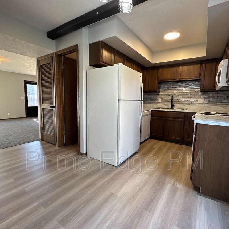 Lincoln House: 6235 Holdrege-C3