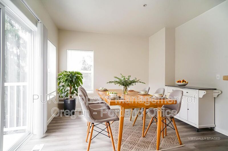 Beaverton Townhome: 16070 SW Audubon St