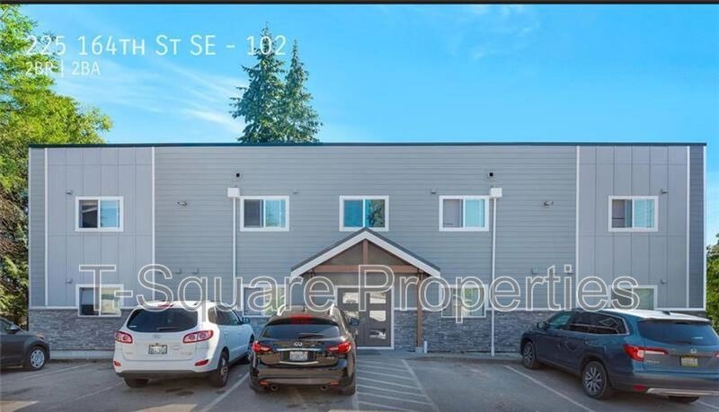 Bothell Condo: 225 164th St SE