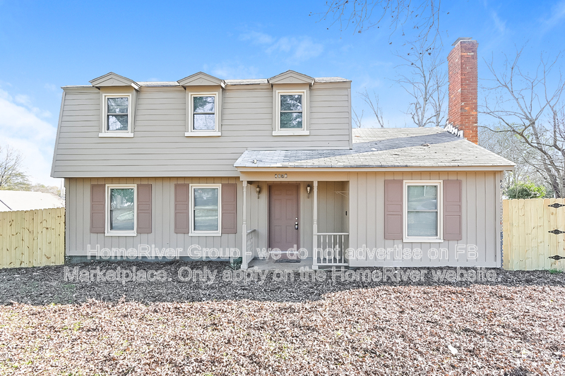 Memphis House: 4878 Fernbrook Dr