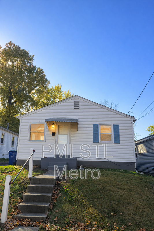 Ferguson House: 156 Fermo Avenue