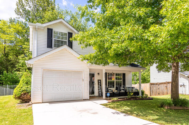 Knoxville House: 645 Cornerbrook Lane